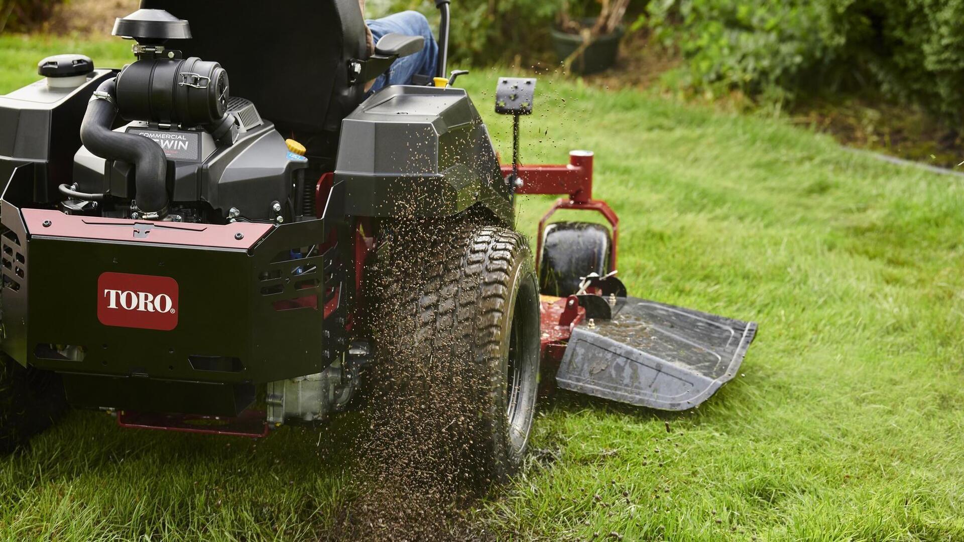 Zero-Turn Riding Mower Toro Titan ZXM5475