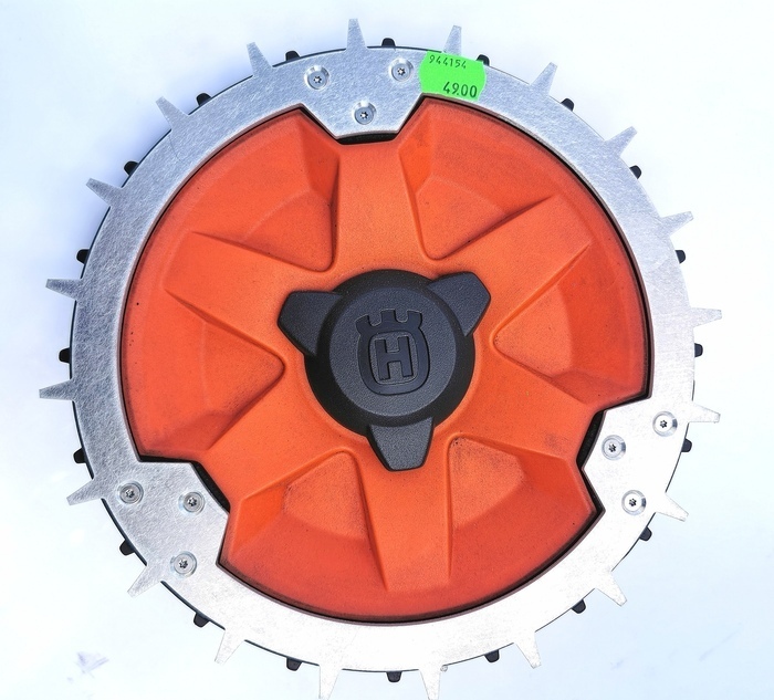 Robotniiduki rattapiik Ø 230mm rattale, komplekt - Husqvarna Automower 320, 420, 430X, 440, 450X, 520, 550 jne.